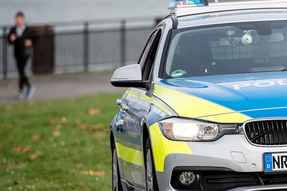Die Beamten der Wasserschutzpolizei versuchten, die Neunjährige zu reanimieren.