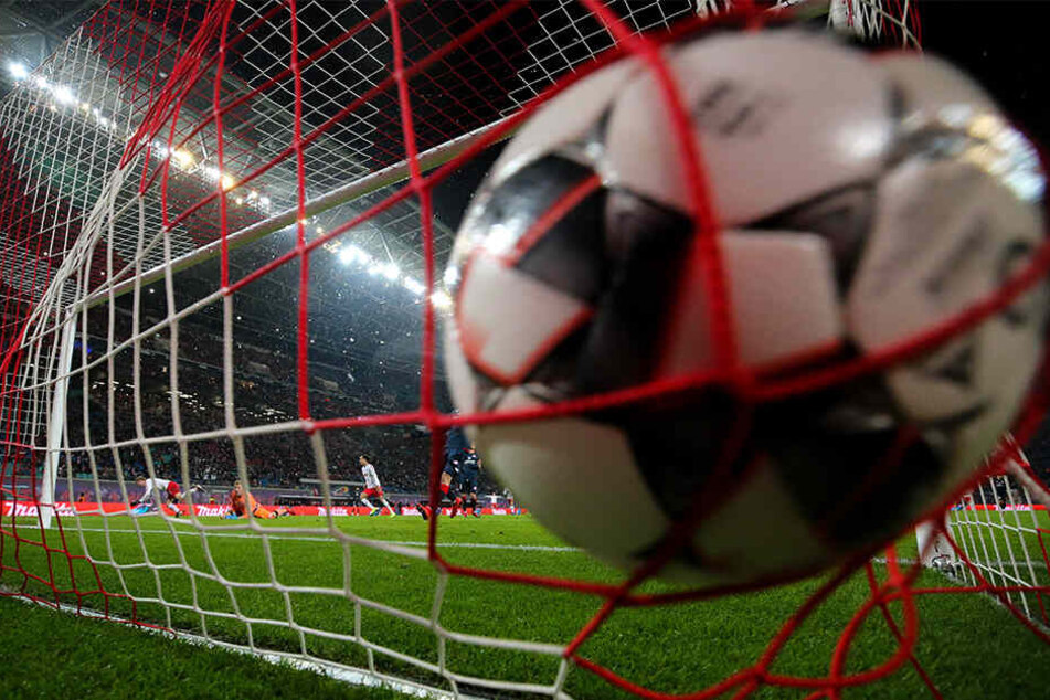 Die nur im Pay-TV zu sehenden Bundesliga-Relegationsspiele finden am 23. und 27. Mai statt.