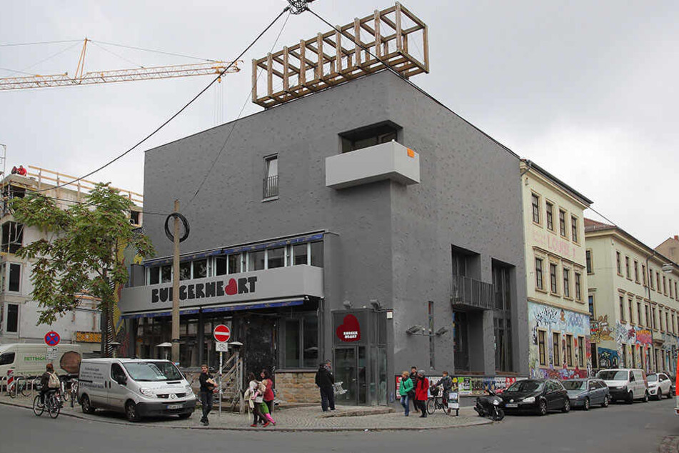 Jahrelang war hier das Espitas und bot mexikanisches Essen an. Ab Freitag
gibt es hier dann Burger.