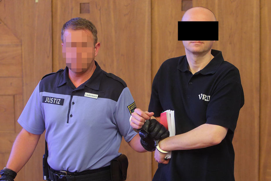 Endgültig verurteilt! Marek B. (43) hat 1997 eine Bank überfallen.