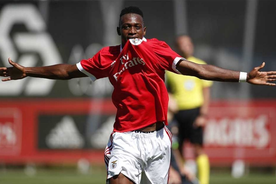 Klappt es diesmal? Úmaro Embaló (17) steht offenbar zum zweiten Mal kurz vor einem Wechsel von Benfica Lissabon zu RB Leipzig.