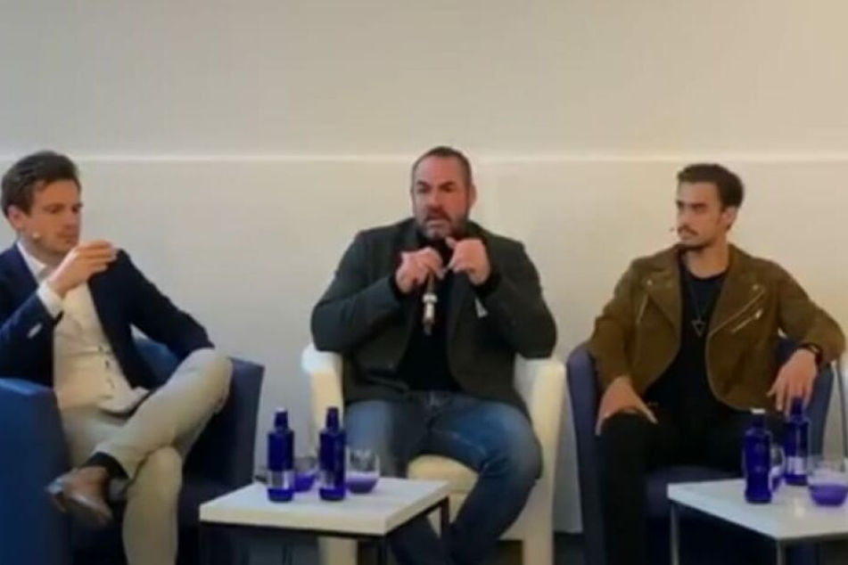 Auch Carsten Stahl (m) sprach in Hamburg über Gewalt im Alltag.