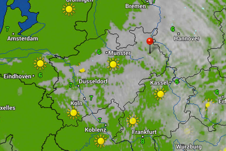 Es bleibt bewölkt, aber die Sonne zeigt sich ab und zu.