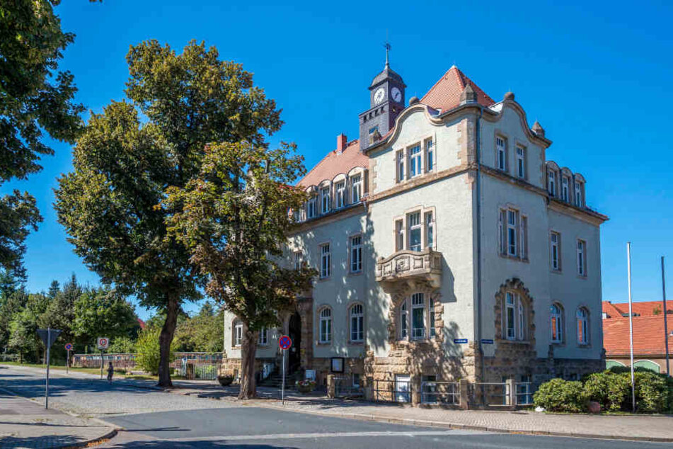 Das Bürgerbüro Klotzsche an der Kieler Straße 52 ist seit Dezember 2015
geschlossen.