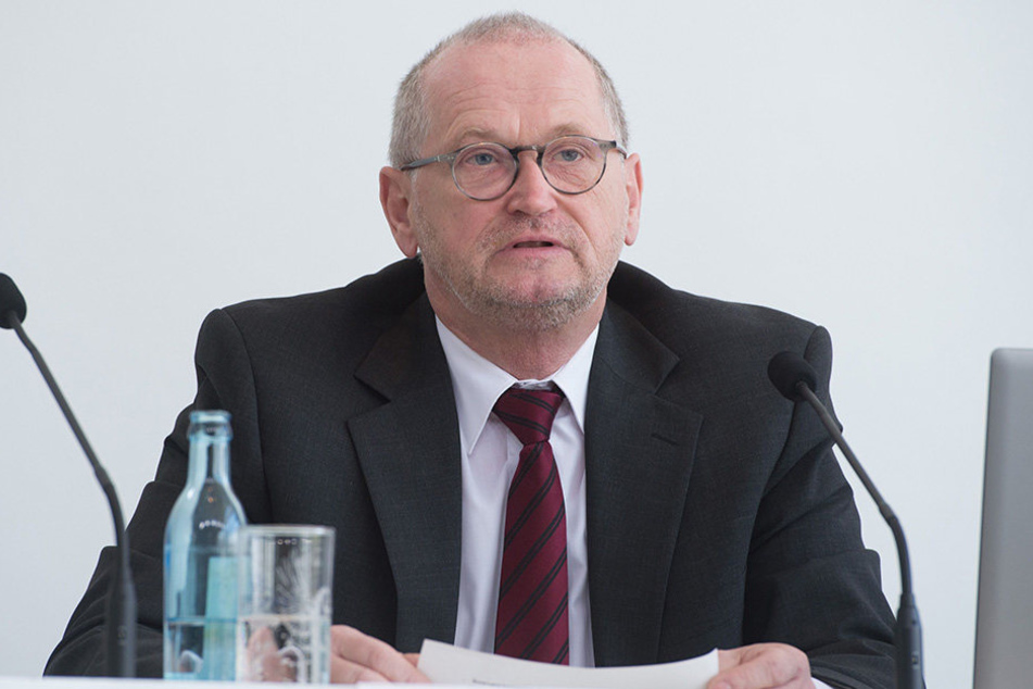 Der Präsident des Landesrechnungshof Karl-Heinz Binus (62).
