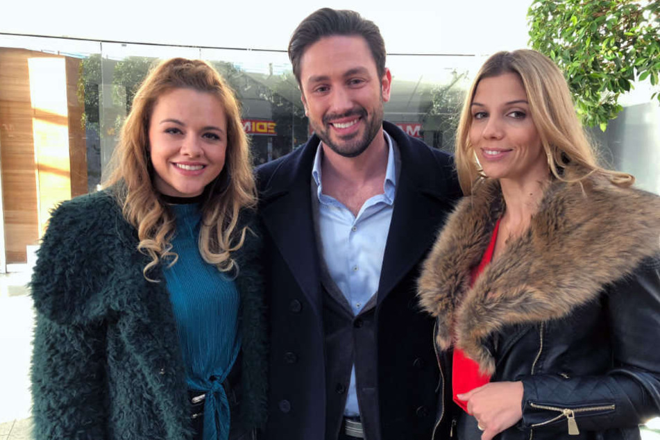 Daniel Völz neben sein Kolleginnen Yvonne Pfeffer (links) und Isabel Voller.