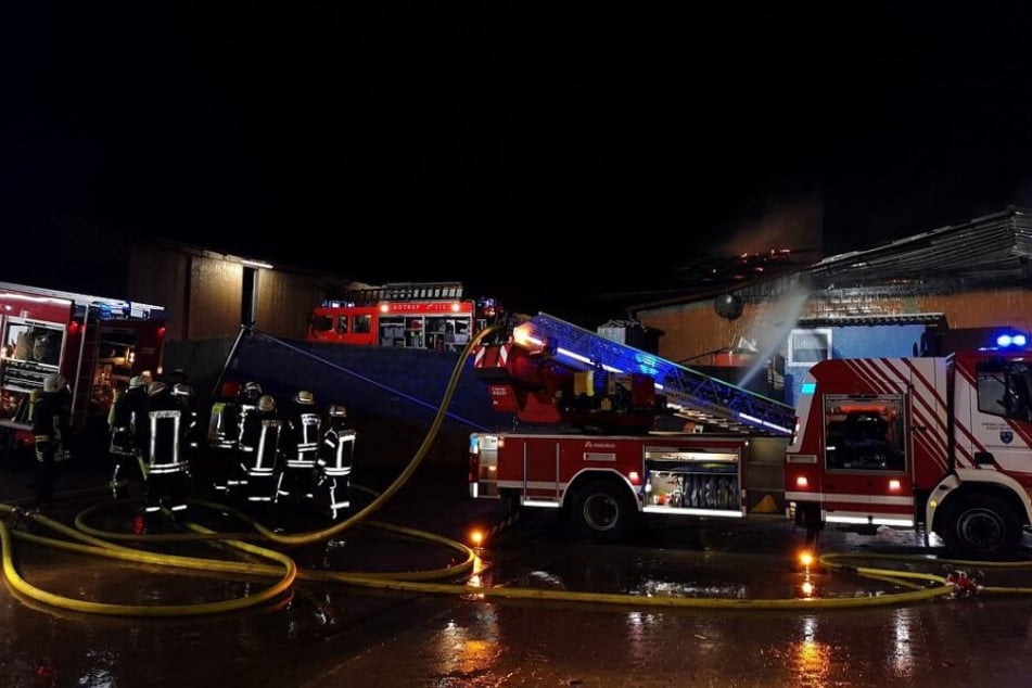 100 Feuerwehrleute waren bei dem Brand im Einsatz.