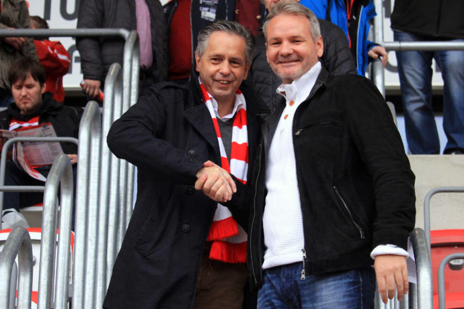 Gute Miene zum bösen Spiel? Rolf Rombach und der neue Vizepräsident Frank Novag zeigten sich vorm Spiel in vertrauter Herzlichkeit.