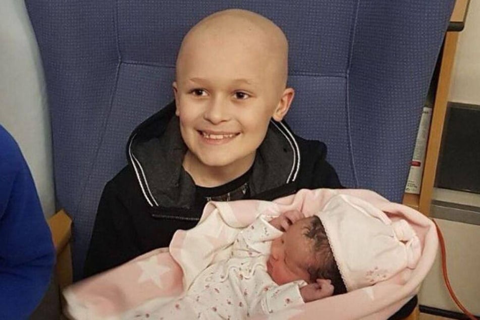 Bailey Cooper (†9) wollte unbedingt nochmal seine kleine Schwester in den Armen halten, bevor er stirbt.