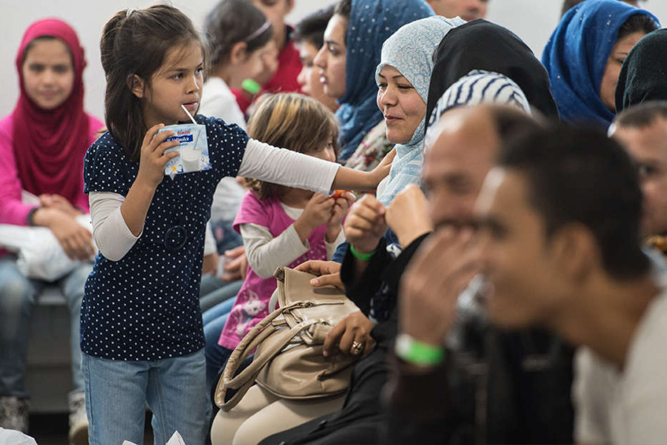 In den ersten sechs Monaten hat Hessen rund 5945 Flüchtlinge aufgenommen.
