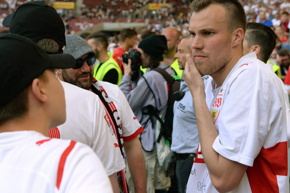 Kevin Großkreutz im Gespräch mit den Fans. Einige kämpfen nun für ihn.