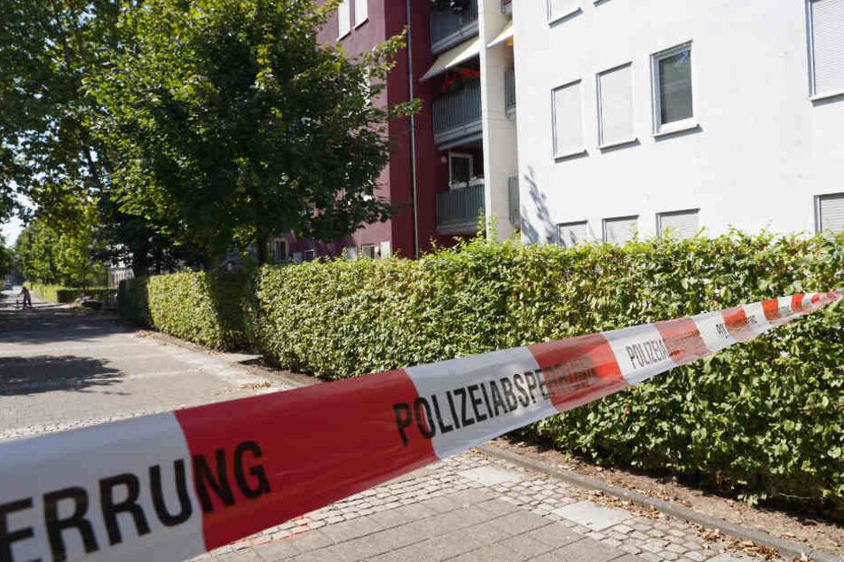 In diesem Haus war der Mediziner am Donnerstag seinen schweren Verletzungen erlegen.
