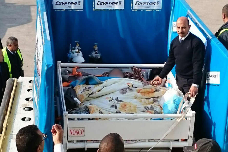 Mit einem riesigen Aufwand wurde die 36-Jährige im Februar in einem Frachtflugzeug nach Indien geflogen.