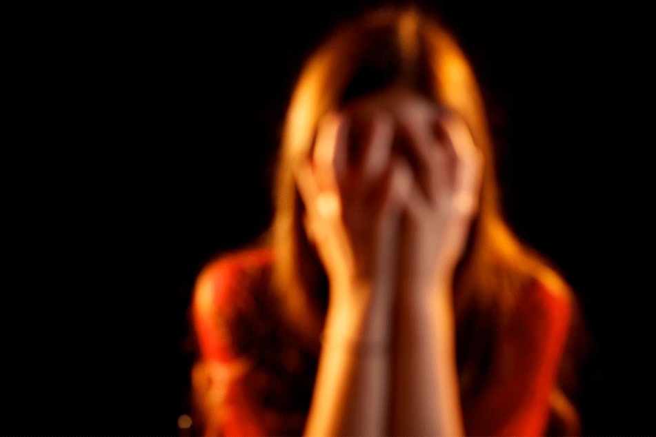 Fünf Männer vergewaltigten eine Frau (Symbolbild).