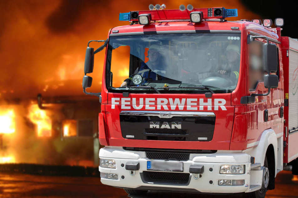 Die Feuerwehr ist seit Dienstagmorgen bei einem Großbrand im Einsatz.