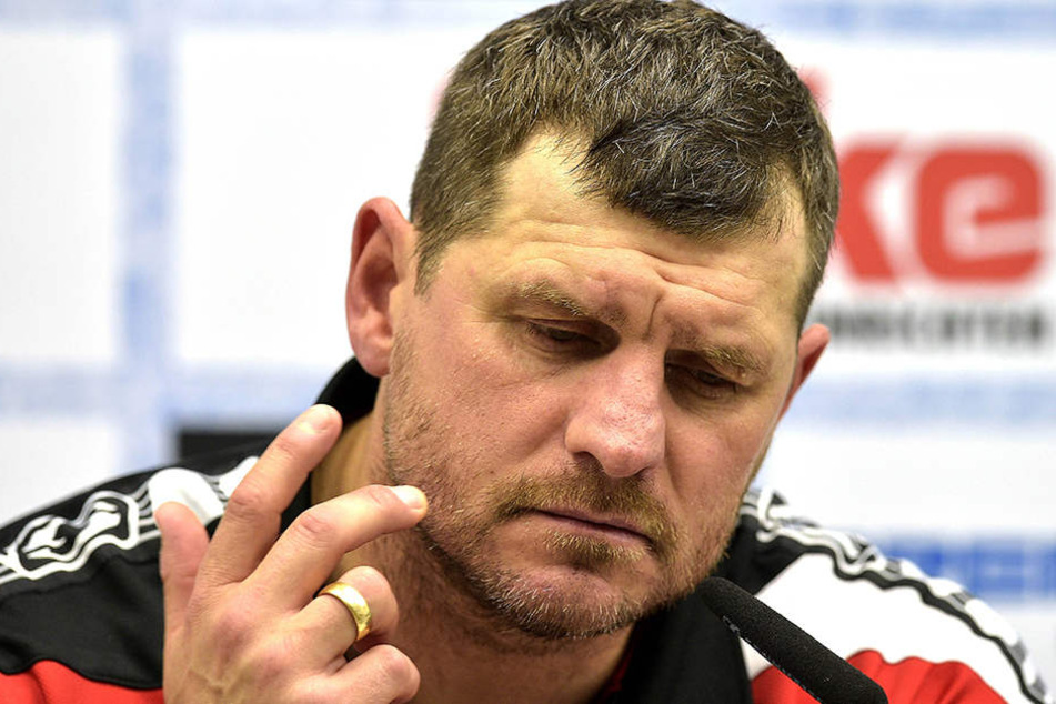 Steffen Baumgart hat die Pläne für das Duell gegen Carl Zeiss Jena im Kopf.