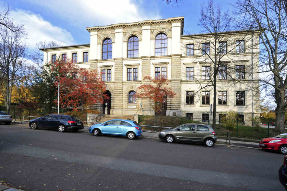 An der Schloßgrundschule in der Küchwaldstraße ist Kind an Hepatitis A erkrankt.