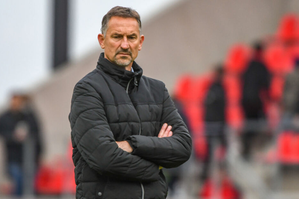 Bald Kölner? Achim Beierlorzer (51) ist noch Trainer des SSV Jahn Regensburg.