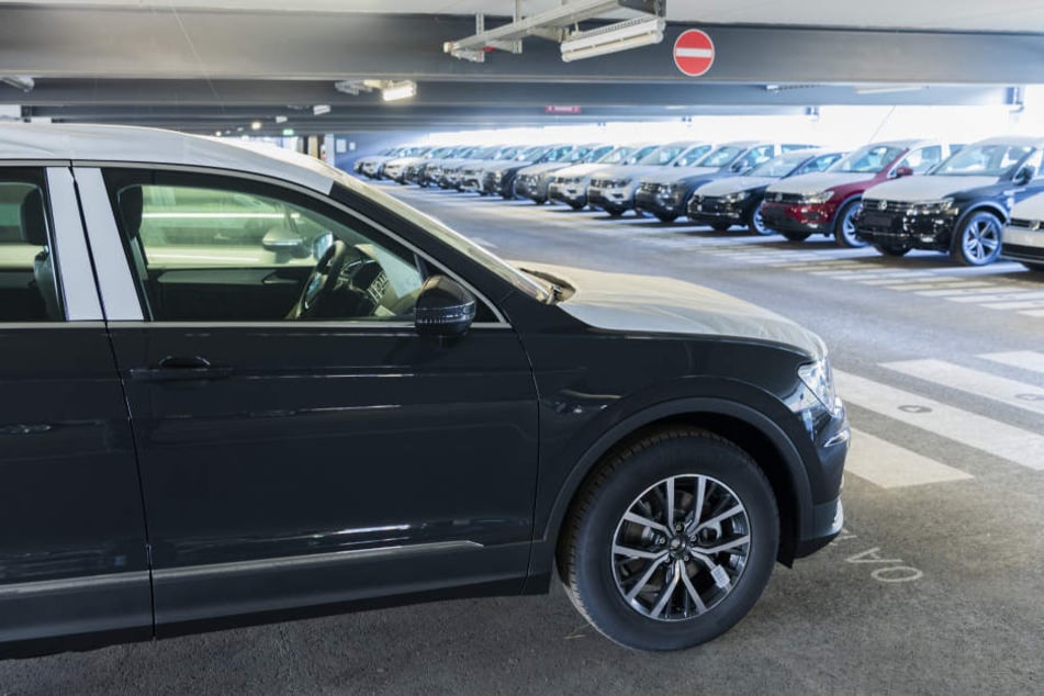 VW nutzt den Hauptstadtflughafen BER vorerst als Parkplatz.