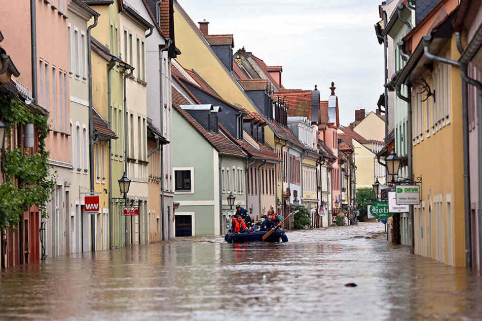 Grimma ist immer wieder von Überflutungen betroffen. Auch das Sportzentrum stand häufig unter Wasser. Jetzt kommt ein hochwassersicherer Neubau. (Symbolbild)