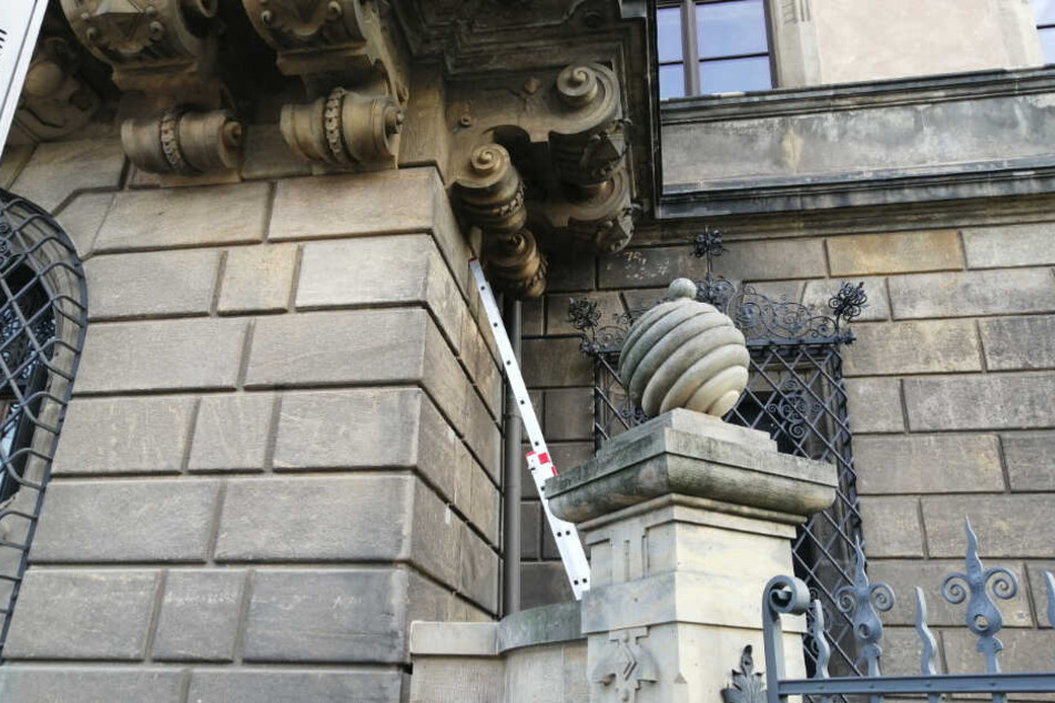 Hängt hier bald eine Überwachungskamera? Neben der Einstiegsstelle haben Fachleute die Eignung der Fassade geprüft.
