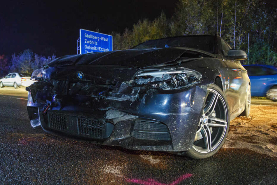 Der BMW war mit voller Wucht auf ein Hängergespann geknallt.