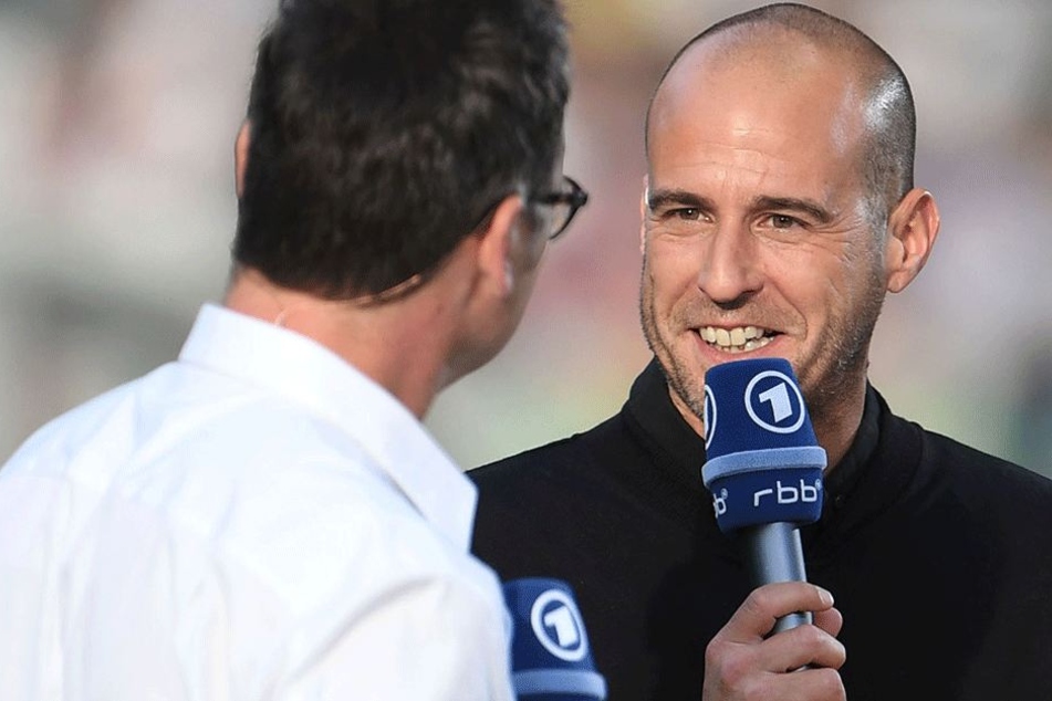 Was ist hinter den ARD-Kulissen los? Mehmet Scholl (46) blieb den Halbfinalspielen im Confed Cup einfach fern, obwohl er sie moderieren sollte!