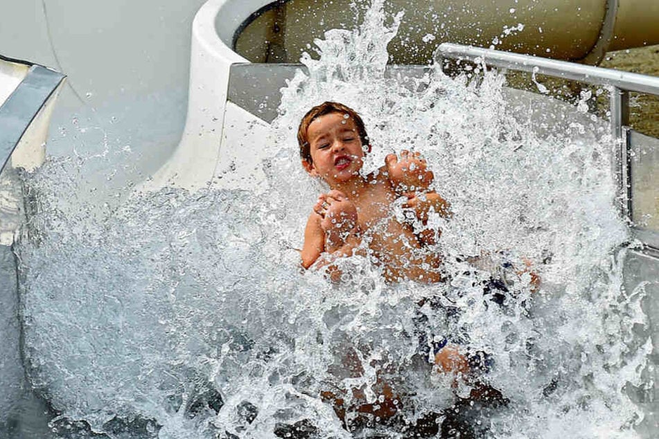 Das Stauseebad hat die längste Freibad-Rutsche der Stadt.
