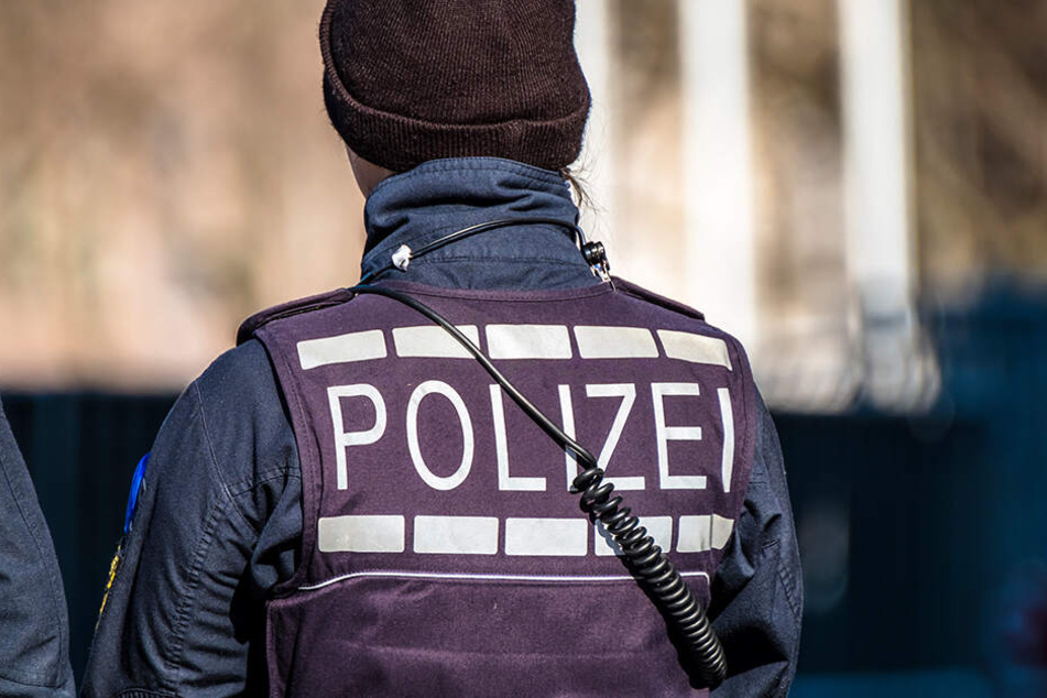 Die Einsatzkräfte sind vor Ort und ermitteln. (Symbolbild)
