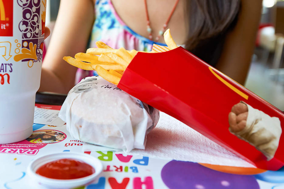 Kaum ein Essen war vor dem 47-Jährigen sicher. (Symbolbild)