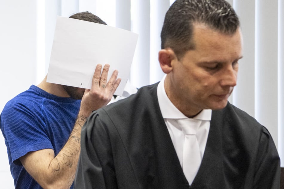 Der irakische Flüchtling Ali Bashar (Li.) wurde zu einer lebenslangen Haftstrafe verurteilt.