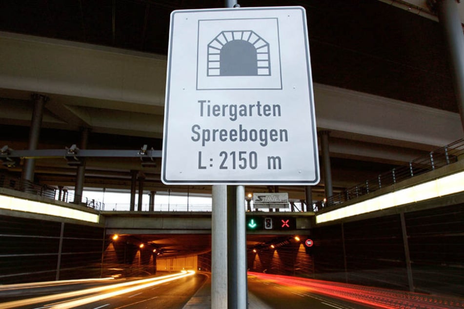 Der Tiergartentunnel am Hauptbahnhof wurde am Donnerstag gesperrt.