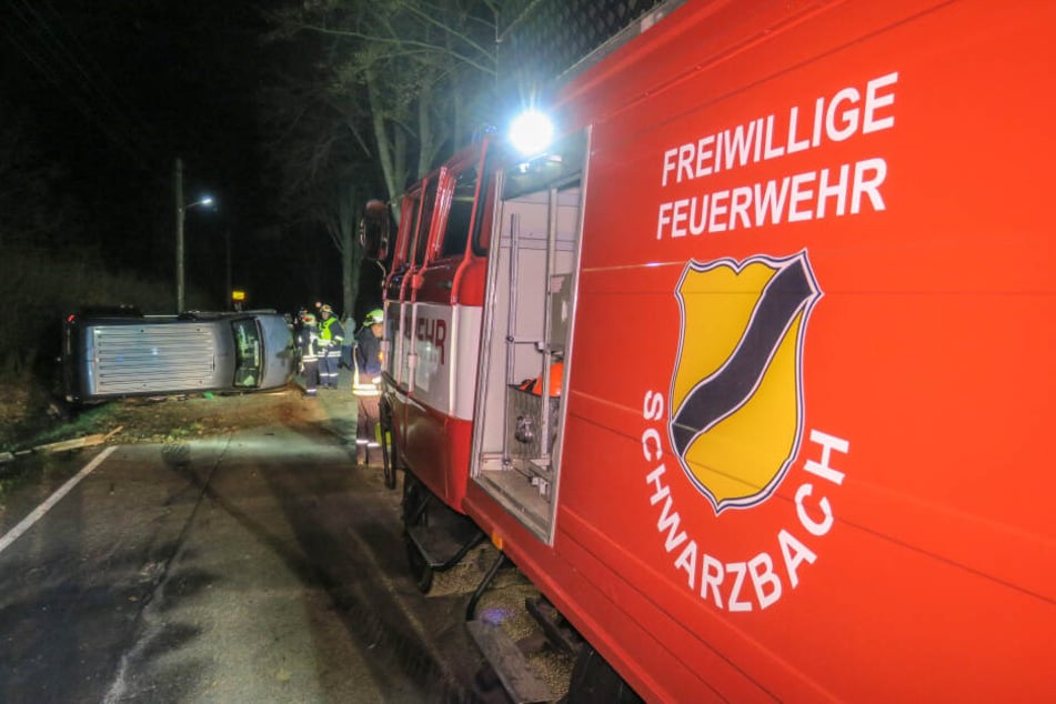 Die Feuerwehr sicherte die Unfallstelle ab.
