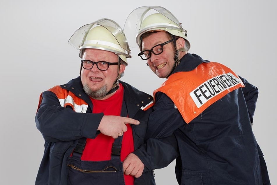 An die Spritze, fertig, los: Am 22. September feiert „Malzau läuft heiß“ Premiere im Radeberger Biertheater,