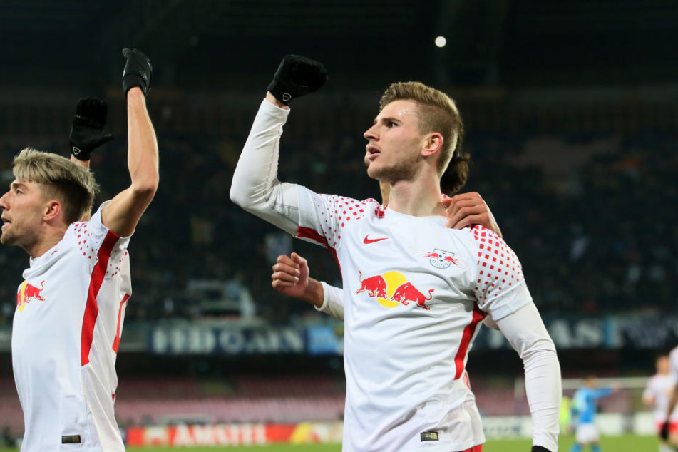 Siegerfaust! Kevin Kampl (l.) und Timo Werner bejubeln einen wichtigen wie verdienten Auswärtssieg in Neapel.