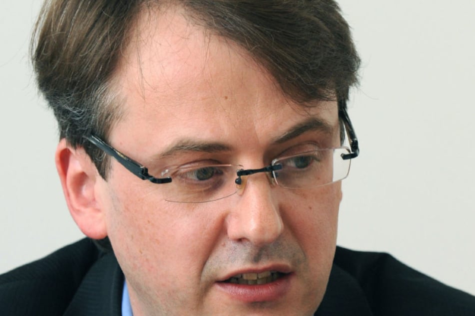 Für Finanzbürgermeister Michael Föll (CDU) ein besonderer Moment: Stuttgart ist schuldenfrei. (Symbolbild)