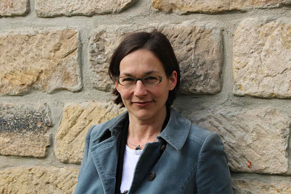 Aus internen Quellen heißt es, dass Judith Schinker wegen ihres Auftretens als höchst umstrittene Rektorin galt.