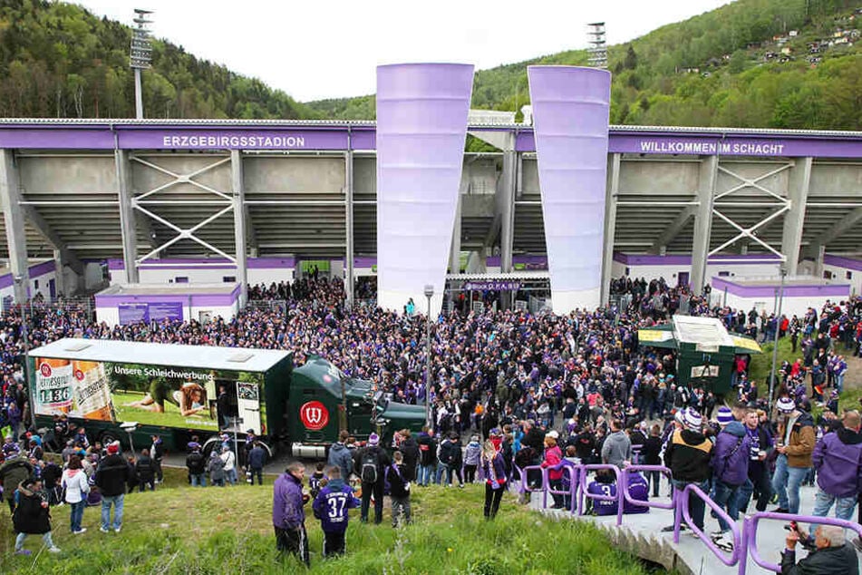 Mehr als 3000 Fans waren beim Abschlussfest nach dem letzten Saisonheimspiel dabei.