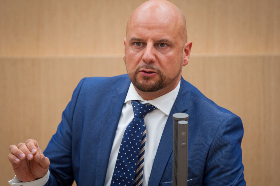 Gibt sowohl der Offenburger Oberbürgermeisterin als auch der Landes- und der Bundesregierung eine Mitschuld am Tod des Mediziners: Stefan Räpple.