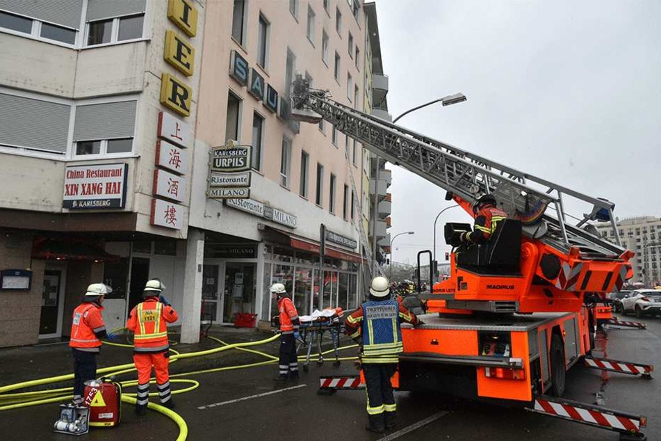 Rettungskräfte vor Ort.