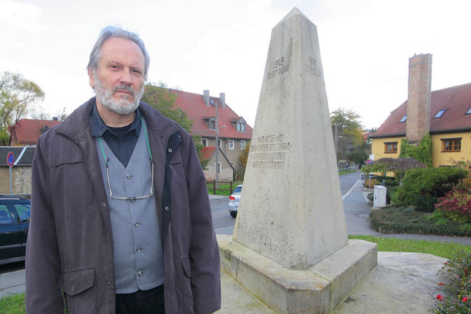Historiker Justus H. Ulbricht (62) spricht sich für eine zusätzliche Erklärung am Nickerner Obelisken aus.