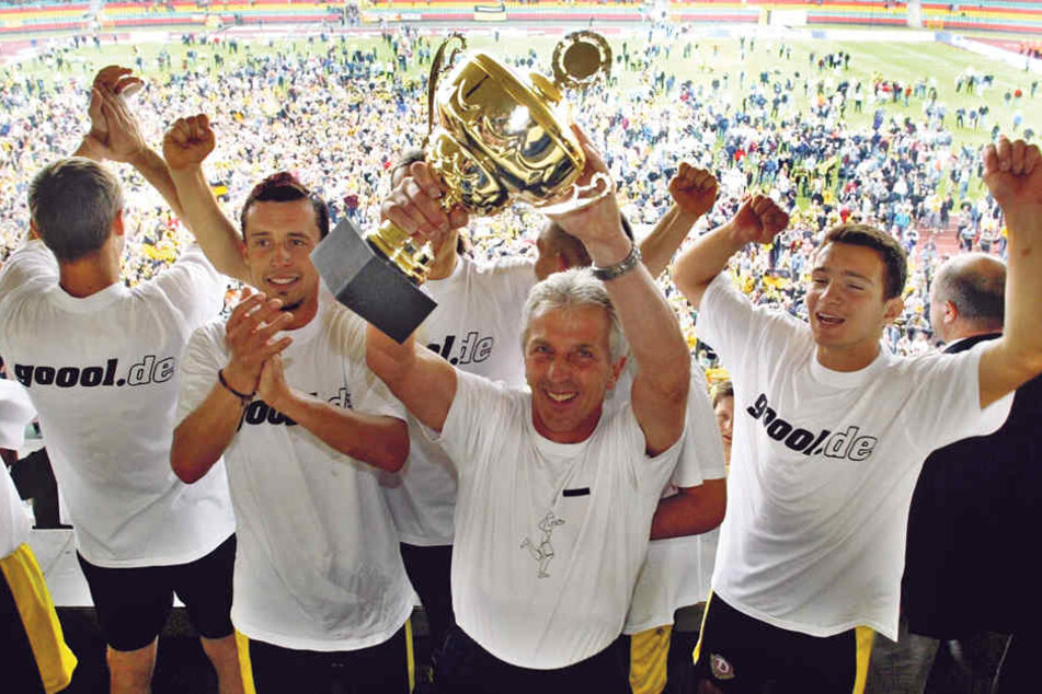 Am 9. Juni 2002 feierte Christoph Franke mit Dynamo in Berlin den Aufstieg in die Regionalliga.