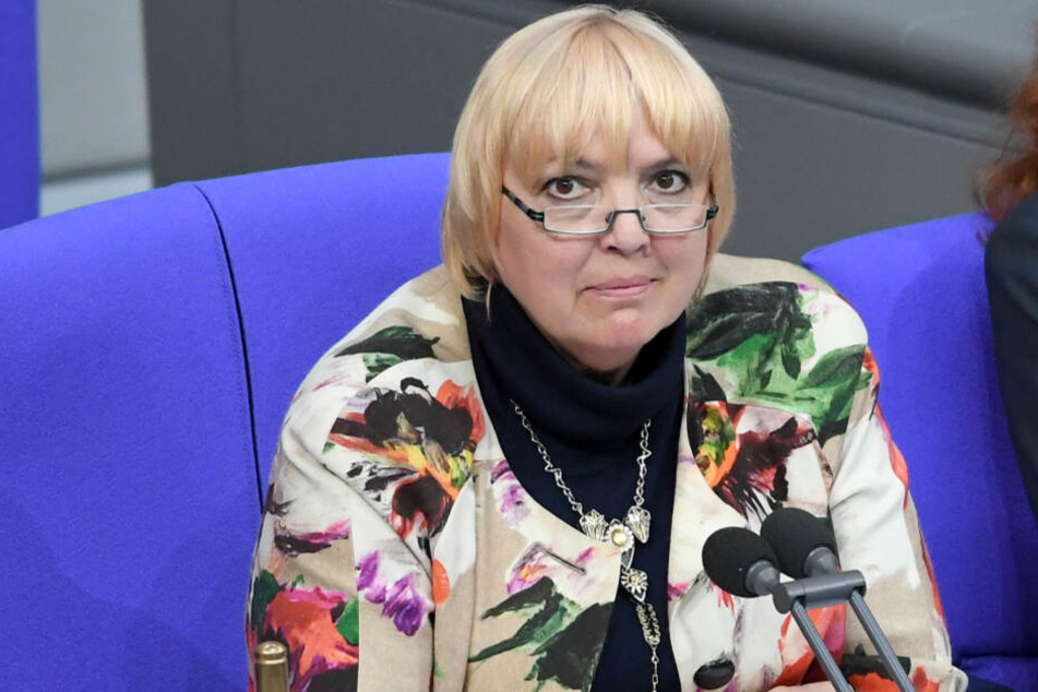 Auch Bundestagsvizepräsidentin Claudia Roth (Bündnis 90/Die Grünen) erhielt Morddrohungen per E-Mail.