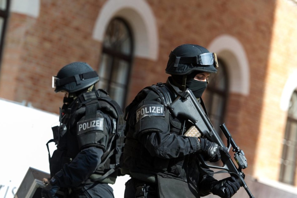 Nach dem Terroranschlag in Berlin wird bei der Polizei in Brandenburg aufgerüstet. (Symbolbild)