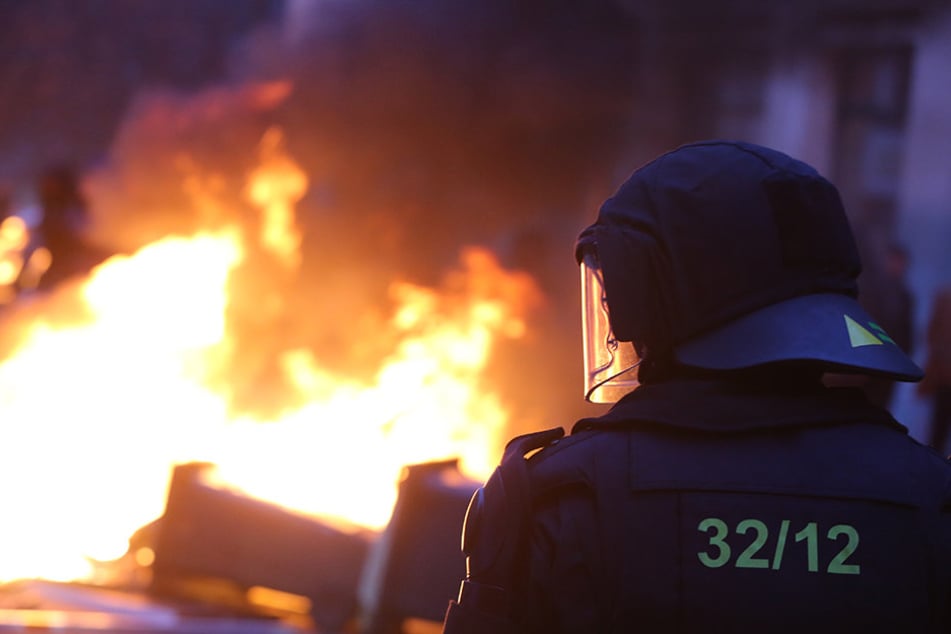 Am 12. Dezember 2015 kam es im Zuge einer Nazi-Demonstration im Leipziger Süden zu massiven Gewalt-Ausschreitungen. Die Polizei befürchtet ähnliche Geschehnisse am 18. März.