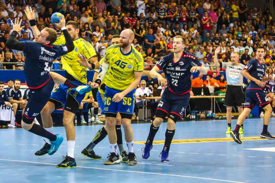 Nach dem 25:25 zwischen der SG BBM Bietigheim und dem VfL Gummersbach steigen beide Teams in die zweite Liga ab.