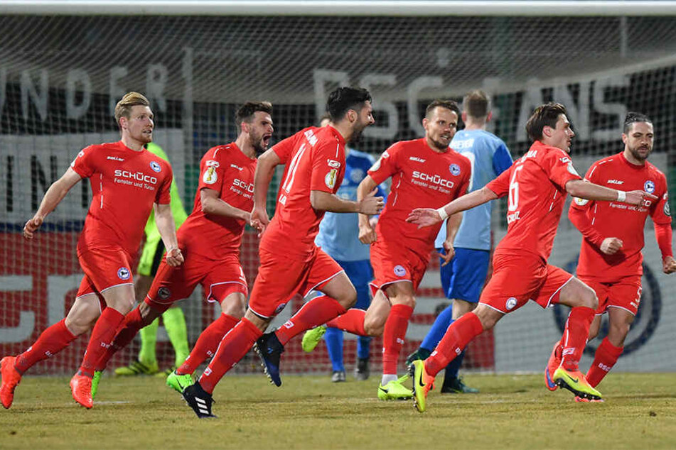 In der 52. Minute schoss Tom Schütz den DSC mit seinem 1:0 in Führung.