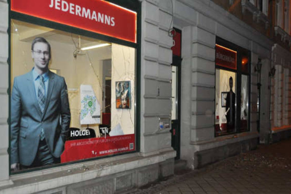 Ende Januar hatten Unbekannte das Bürgerbüro von Holger Mann attackiert.