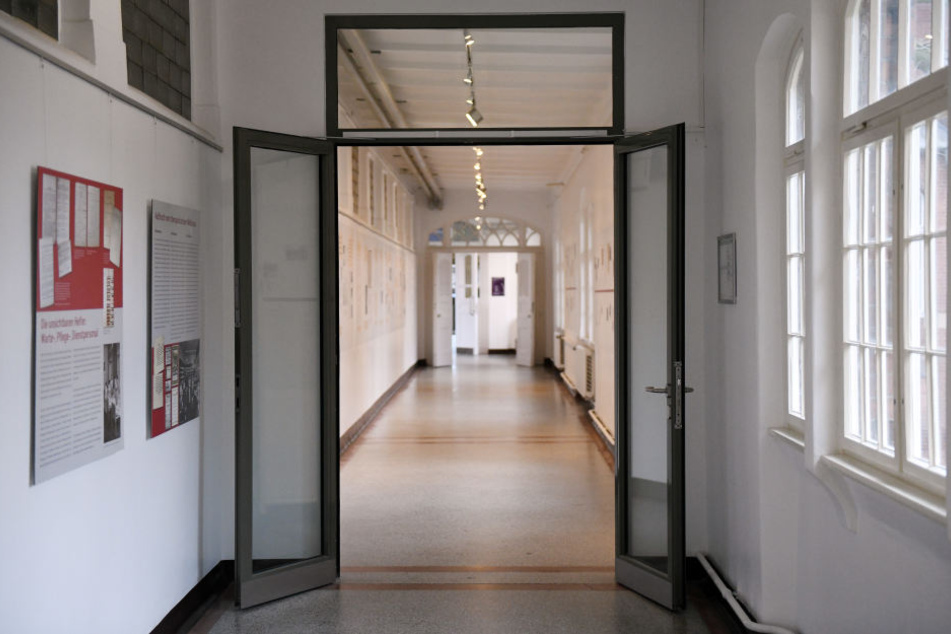Der Täter (53) soll jetzt in der Psychiatrie untergebracht werden.(Symbolbild)