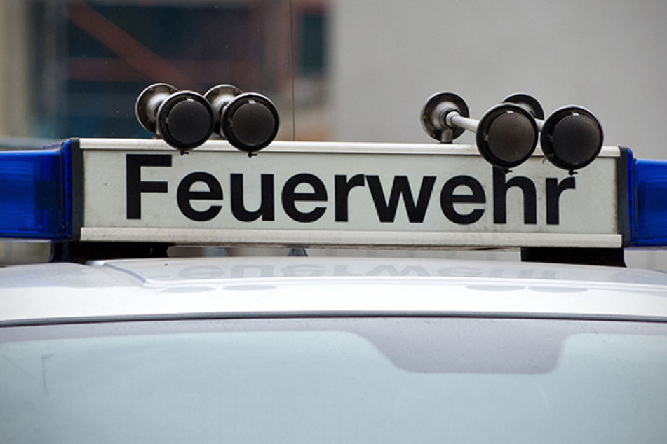 Die Feuerwehr geht von Brandstiftung aus.
